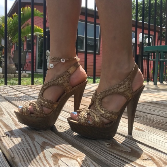 Jessica Simpson Bronze/Rosegold high heels - Picture 6 of 6